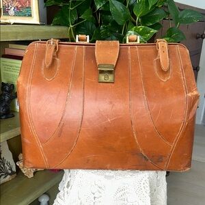 Tweeds Tan Leather Travel Bag